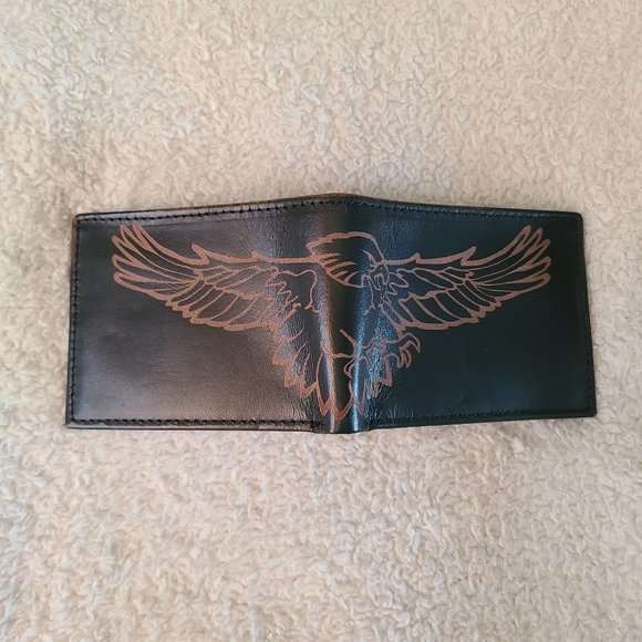 Relic by Fossil Glison Embossed Traveler Leather Wallet - Picture 3 of 9